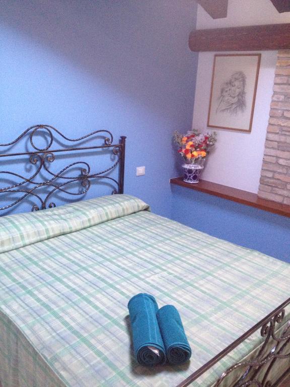 Isola Di Wight Bed & Breakfast Сан Микеле ал Таляменто Екстериор снимка