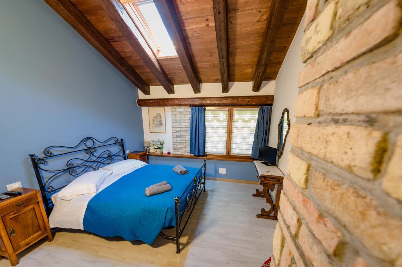Isola Di Wight Bed & Breakfast Сан Микеле ал Таляменто Екстериор снимка